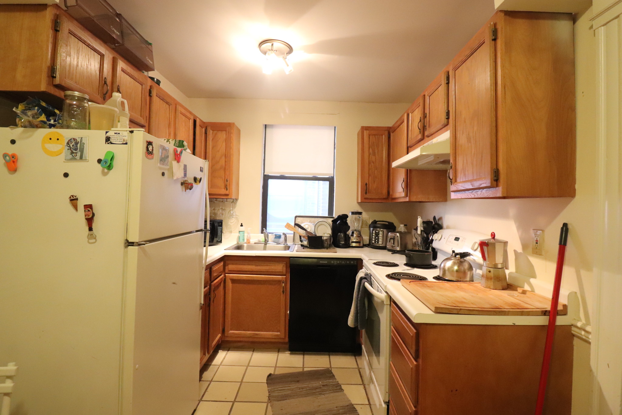 2 bed, 2 bath apartment for rent at 1090 Beacon St Unit 4C, Coolidge Corner — photo 13 of 20