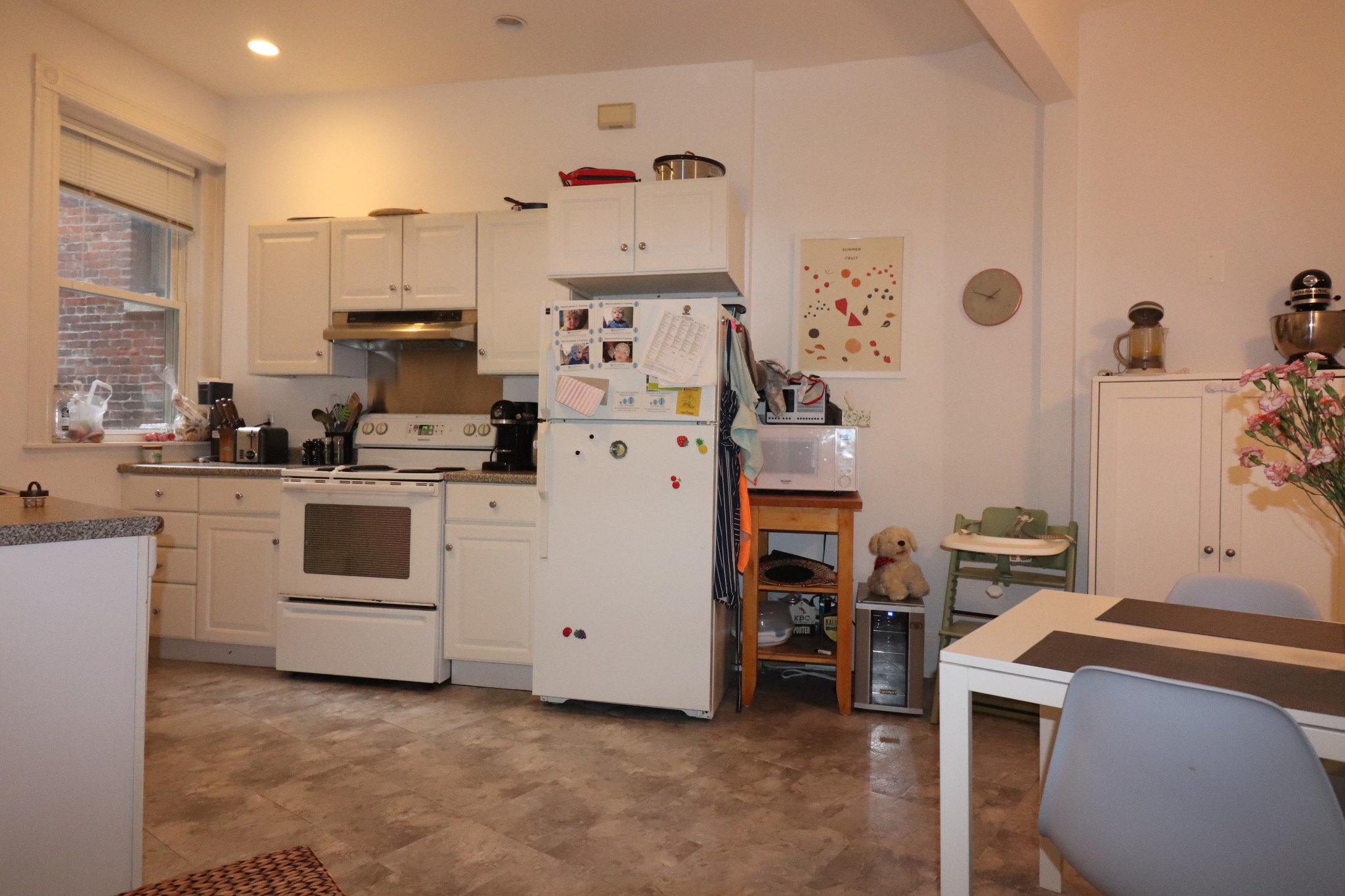 2 bed, 1 bath apartment for rent at 9 Claflin Rd Unit 1, Brookline — photo 4 of 13