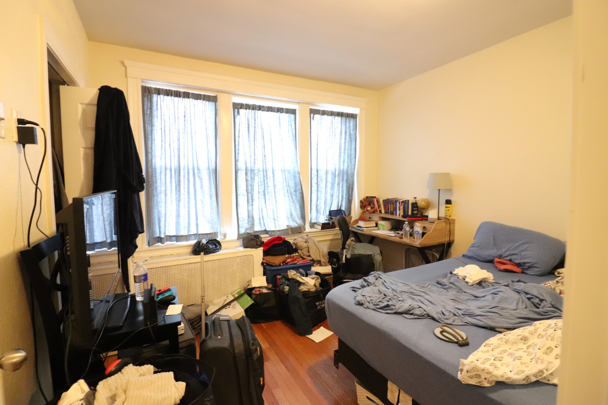 2003 Commonwealth Ave, Brighton