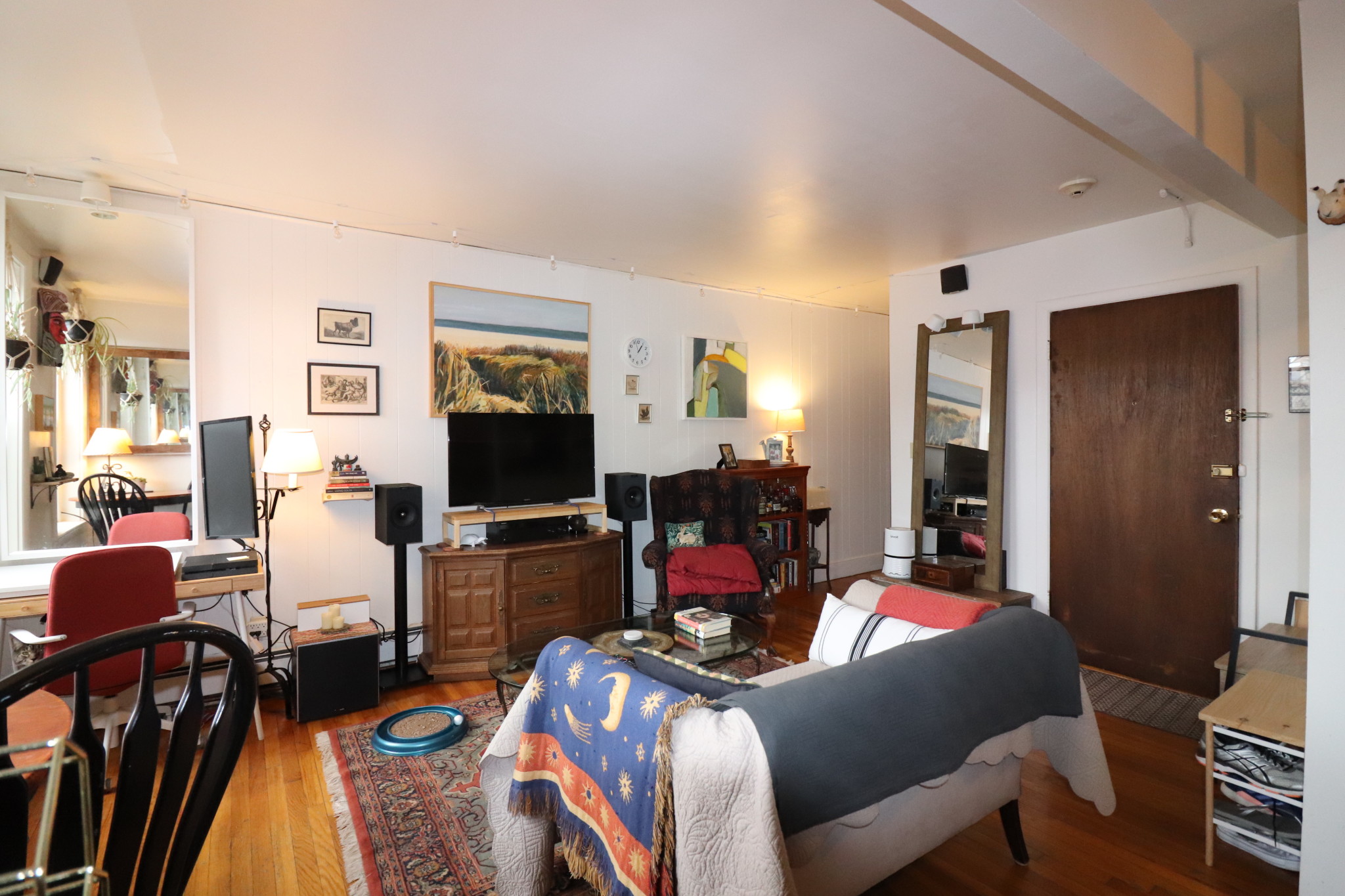 199 Winthrop Rd, Washington Square