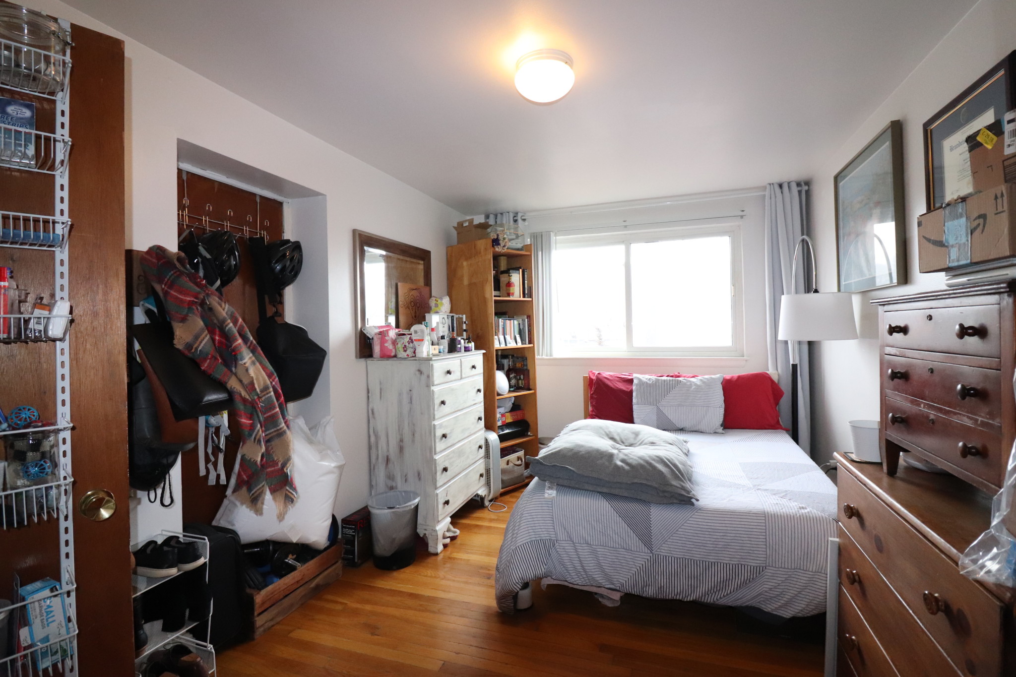 199 Winthrop Rd, Washington Square