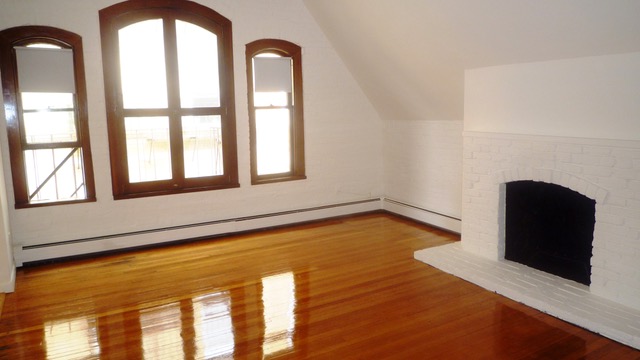 1575 Beacon St, Washington Square