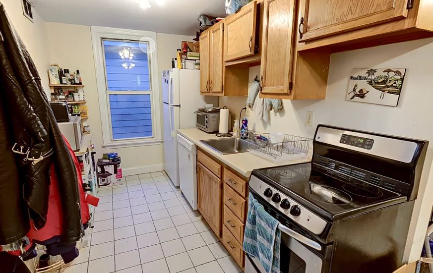 216 Freeman St, Coolidge Corner