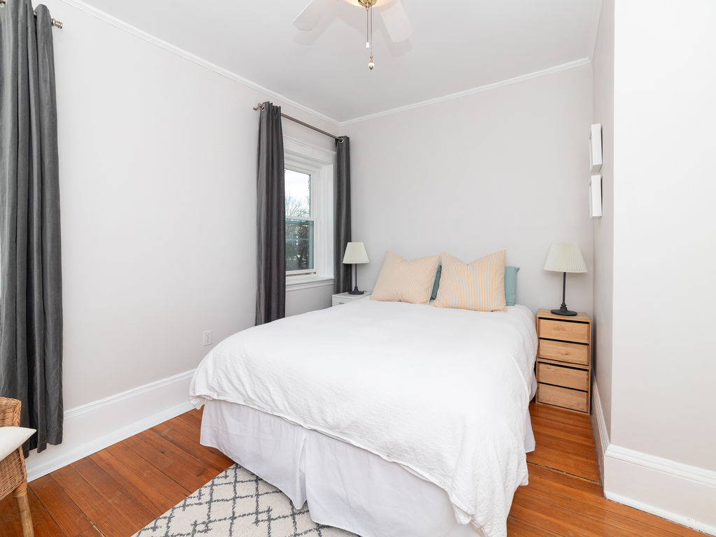 551 Brookline Ave, Longwood