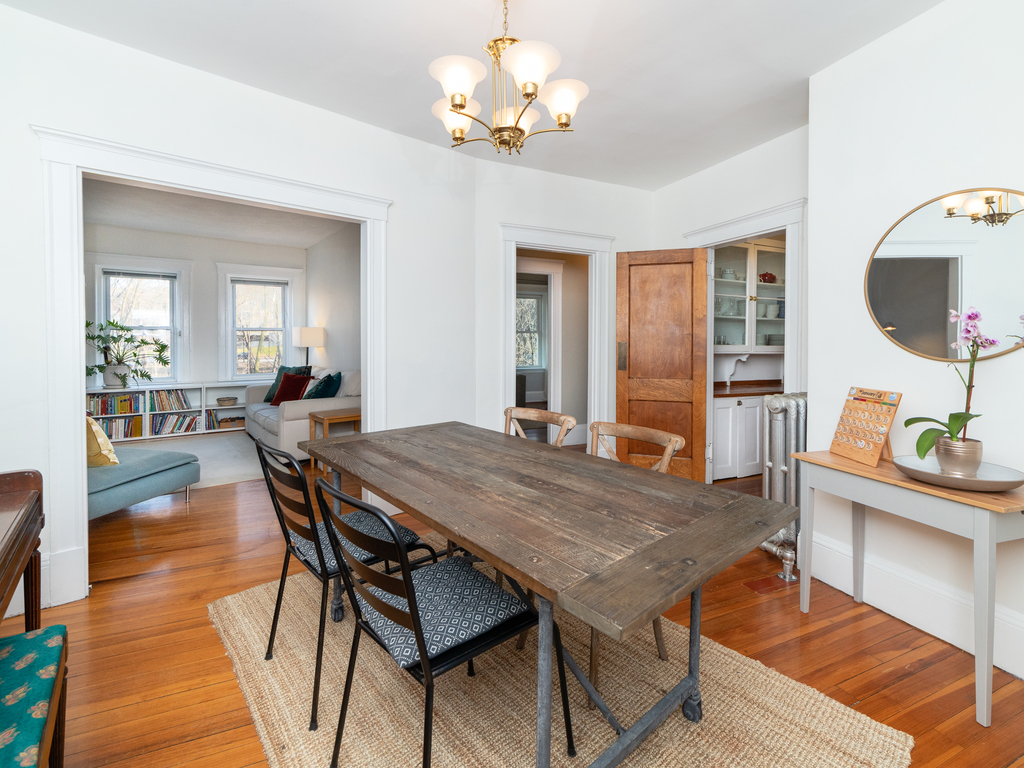 551 Brookline Ave, Longwood