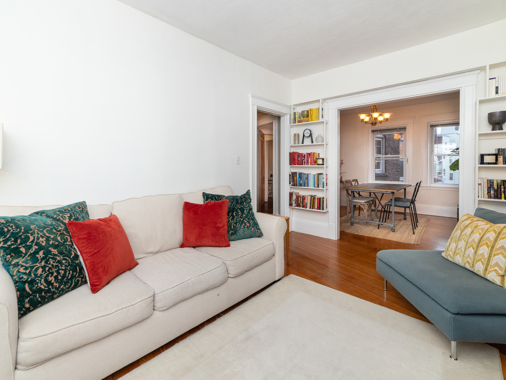 551 Brookline Ave, Longwood