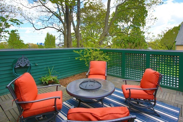 104 Buckminster Rd, Brookline Hills