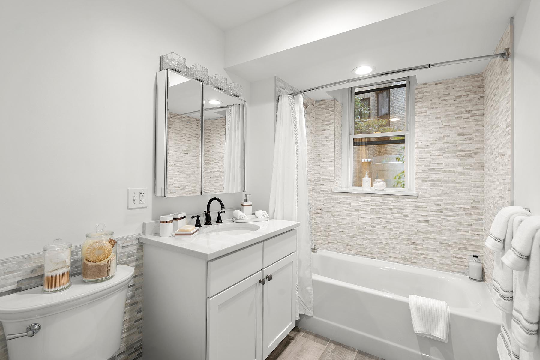 1080 Beacon St, Longwood