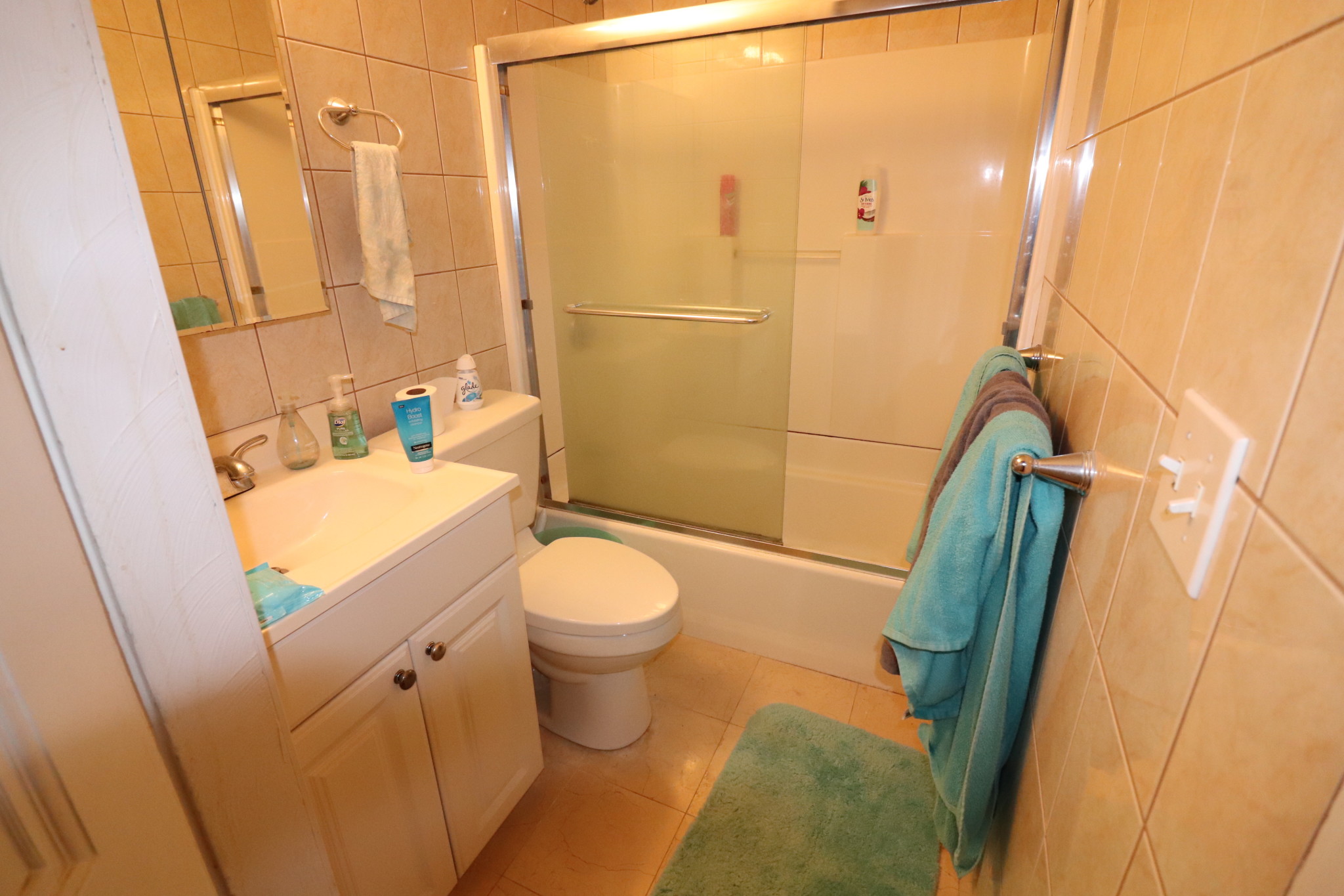 1689 Beacon St, Washington Square