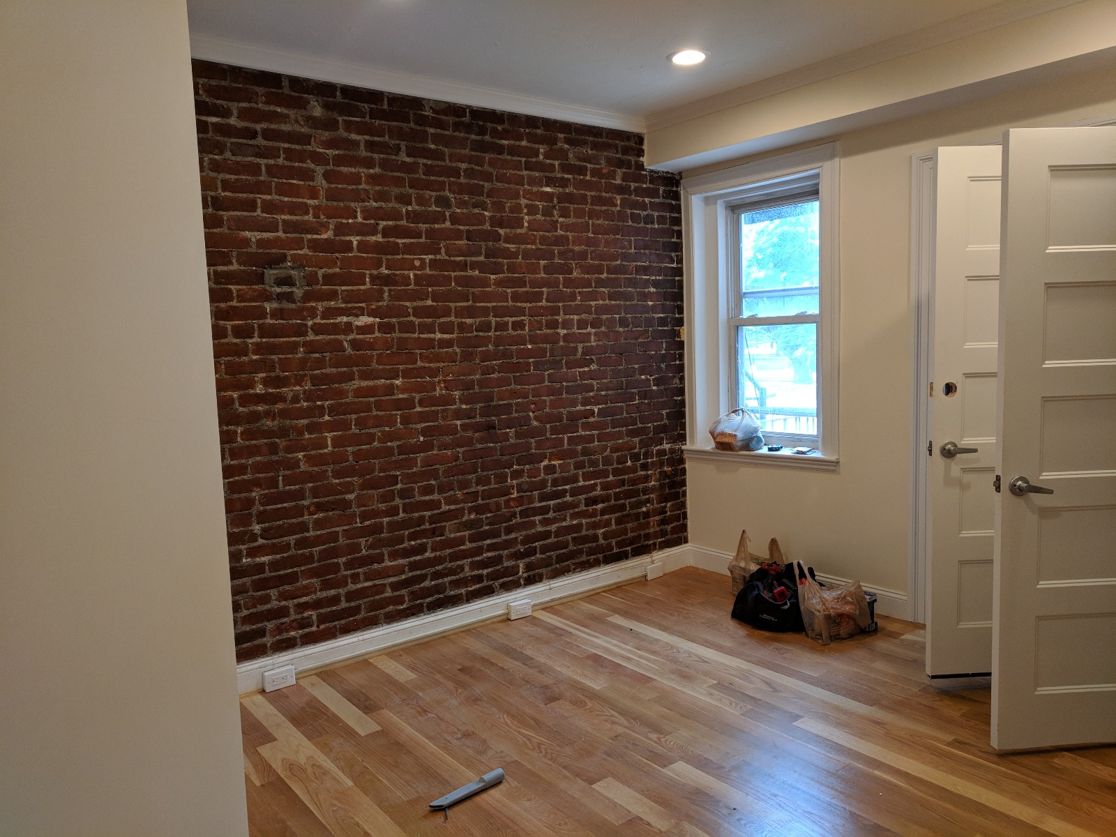 1616 Beacon St, Washington Square