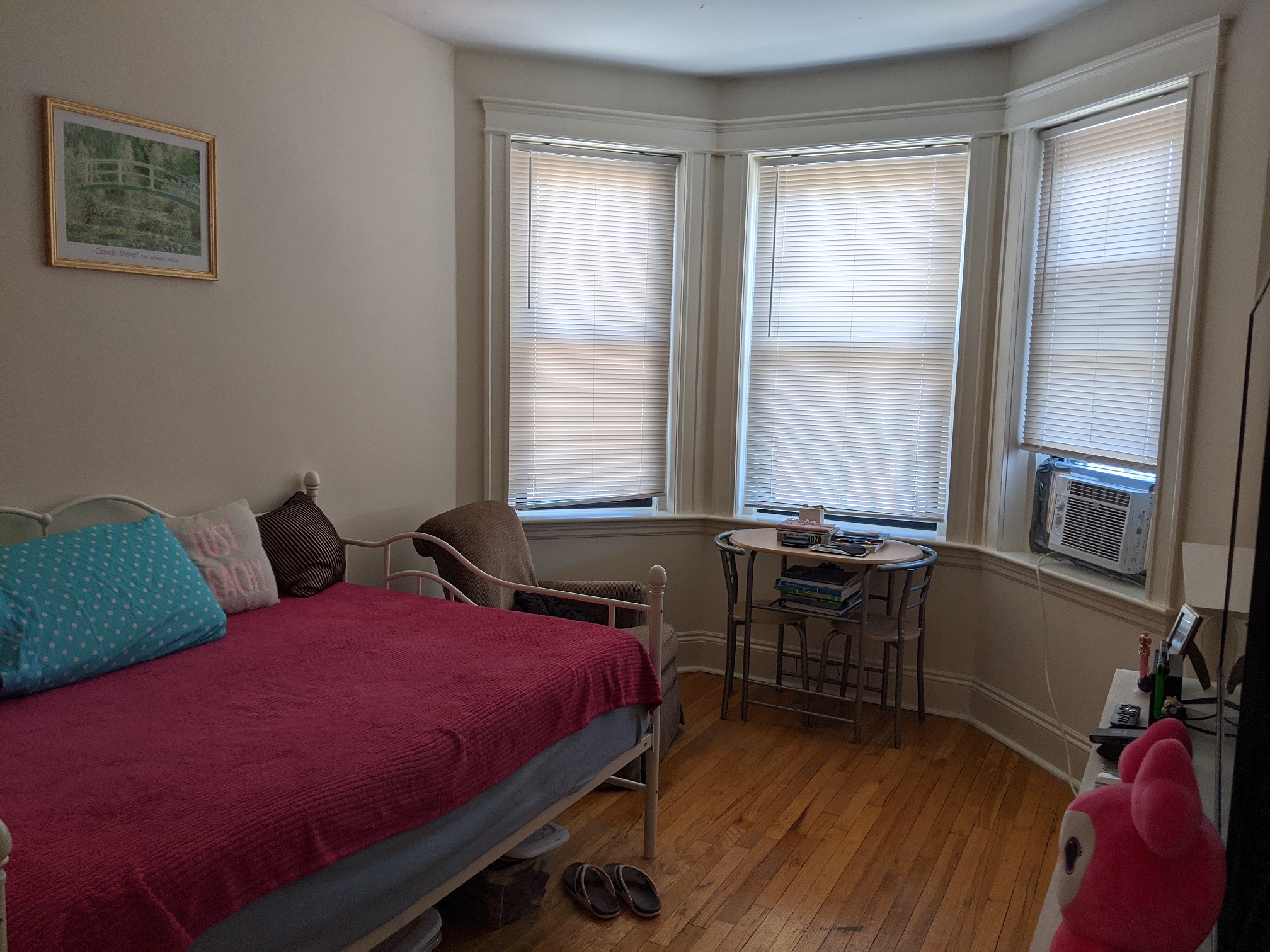 Studio bed, 1 bath apartment for rent at 39 Glenville Ave Unit 17, Allston — photo 1 of 7
