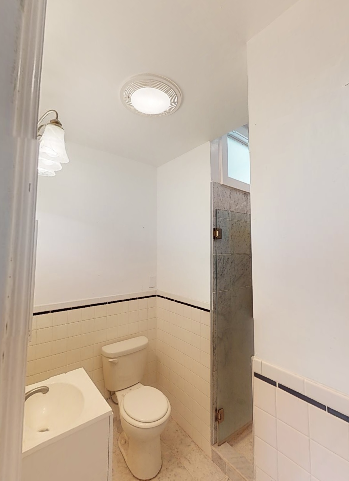 379 Commonwealth Ave, Fenway