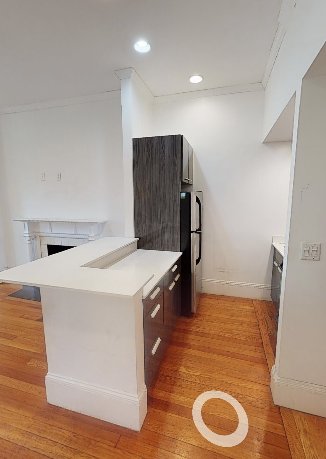 379 Commonwealth Ave, Fenway