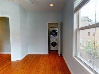 12 Montfern Ave, Brighton