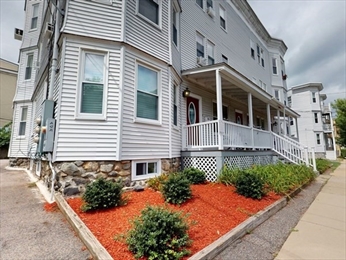 12 Montfern Ave, Brighton