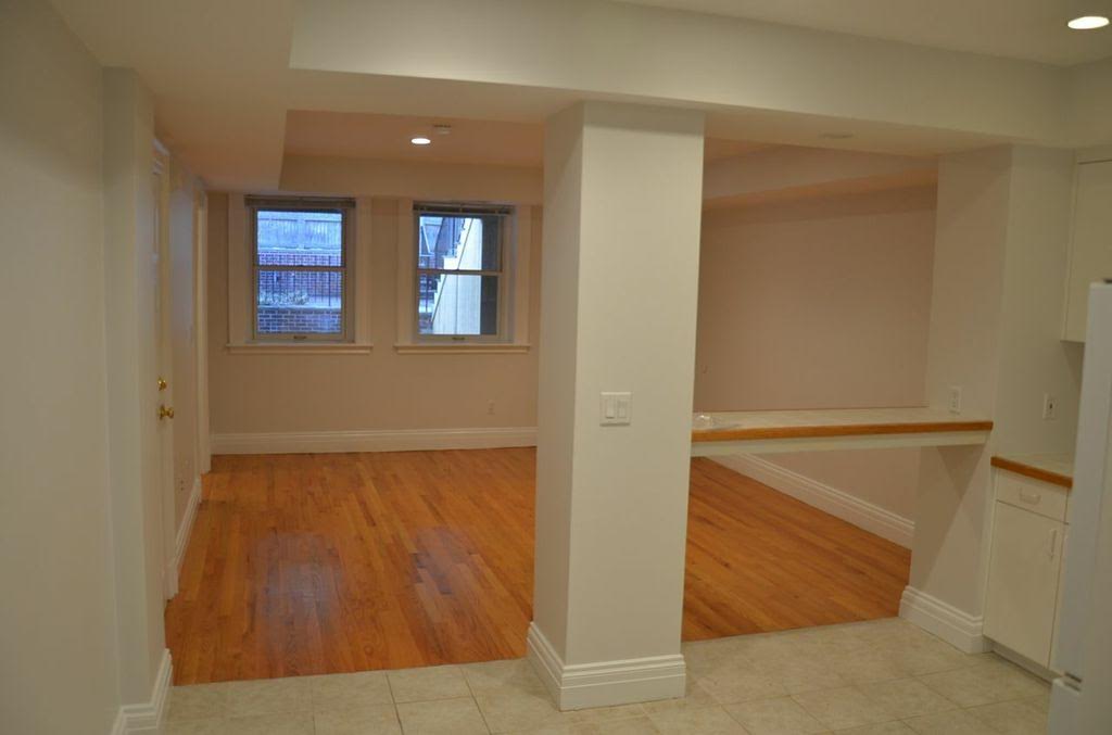 74 Monmouth St, Brookline