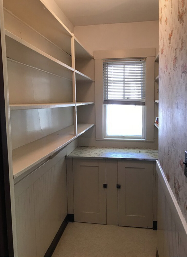 6 Colonial Ave, Newton