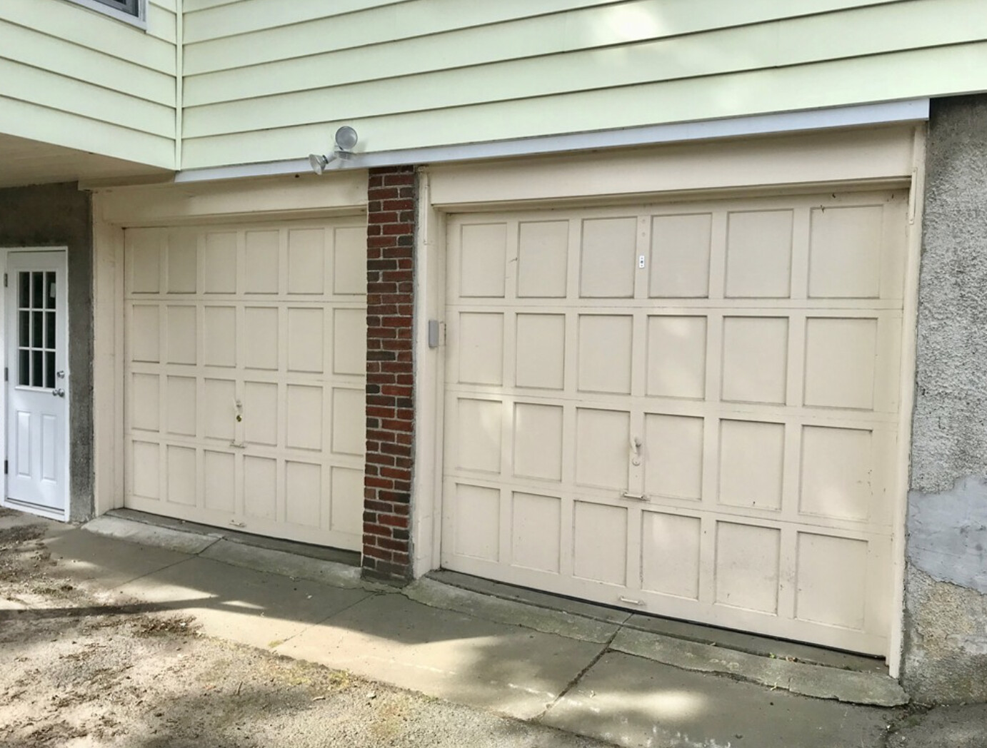 6 Colonial Ave, Newton