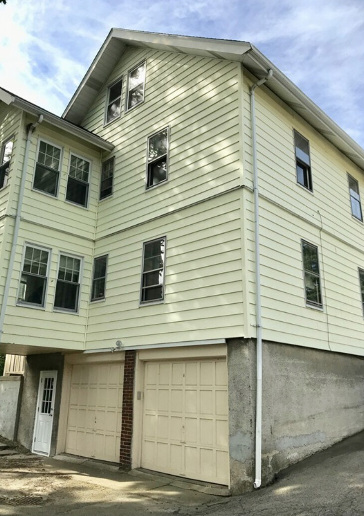 6 Colonial Ave, Newton