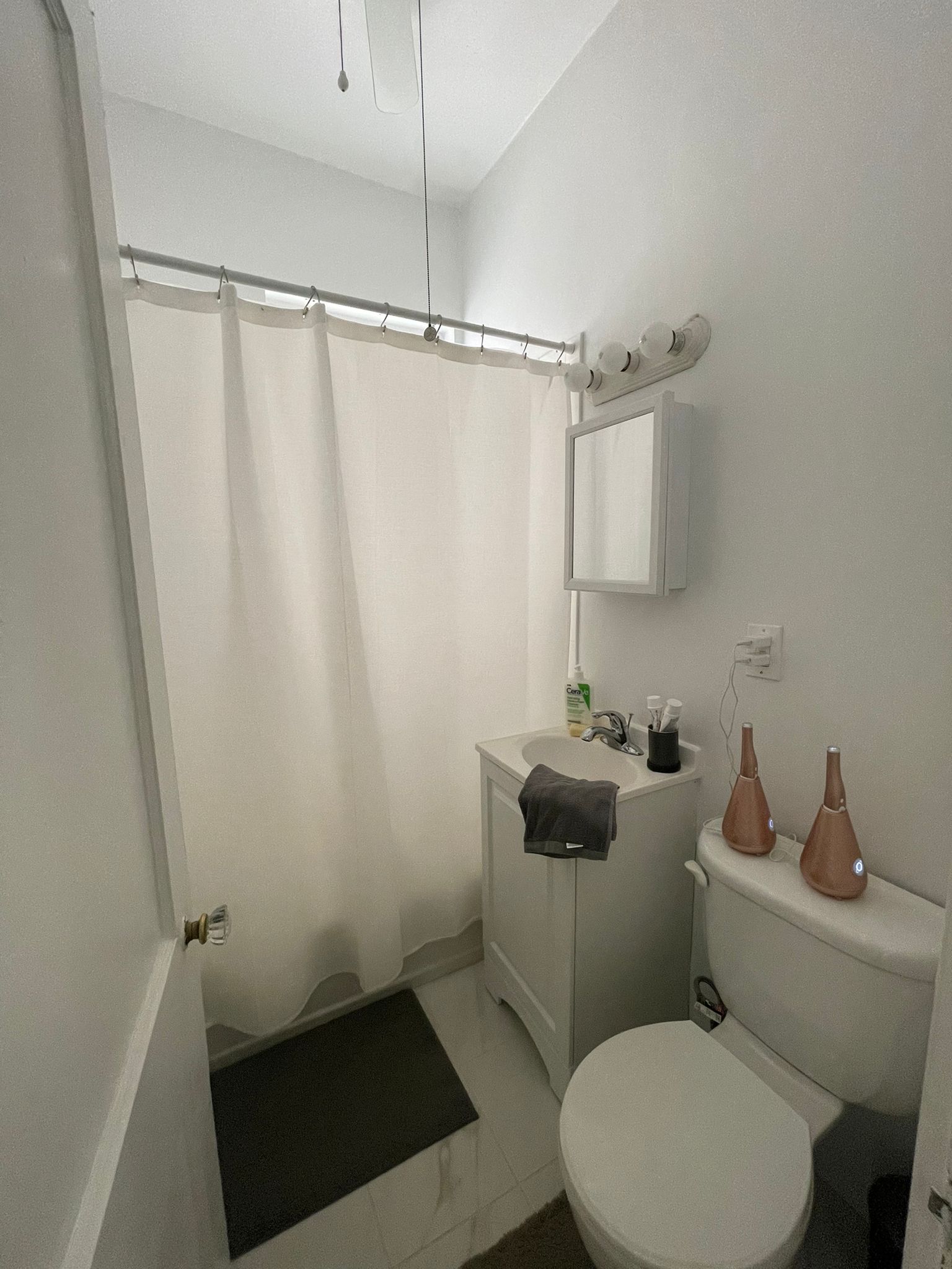 1477 Beacon St, Washington Square