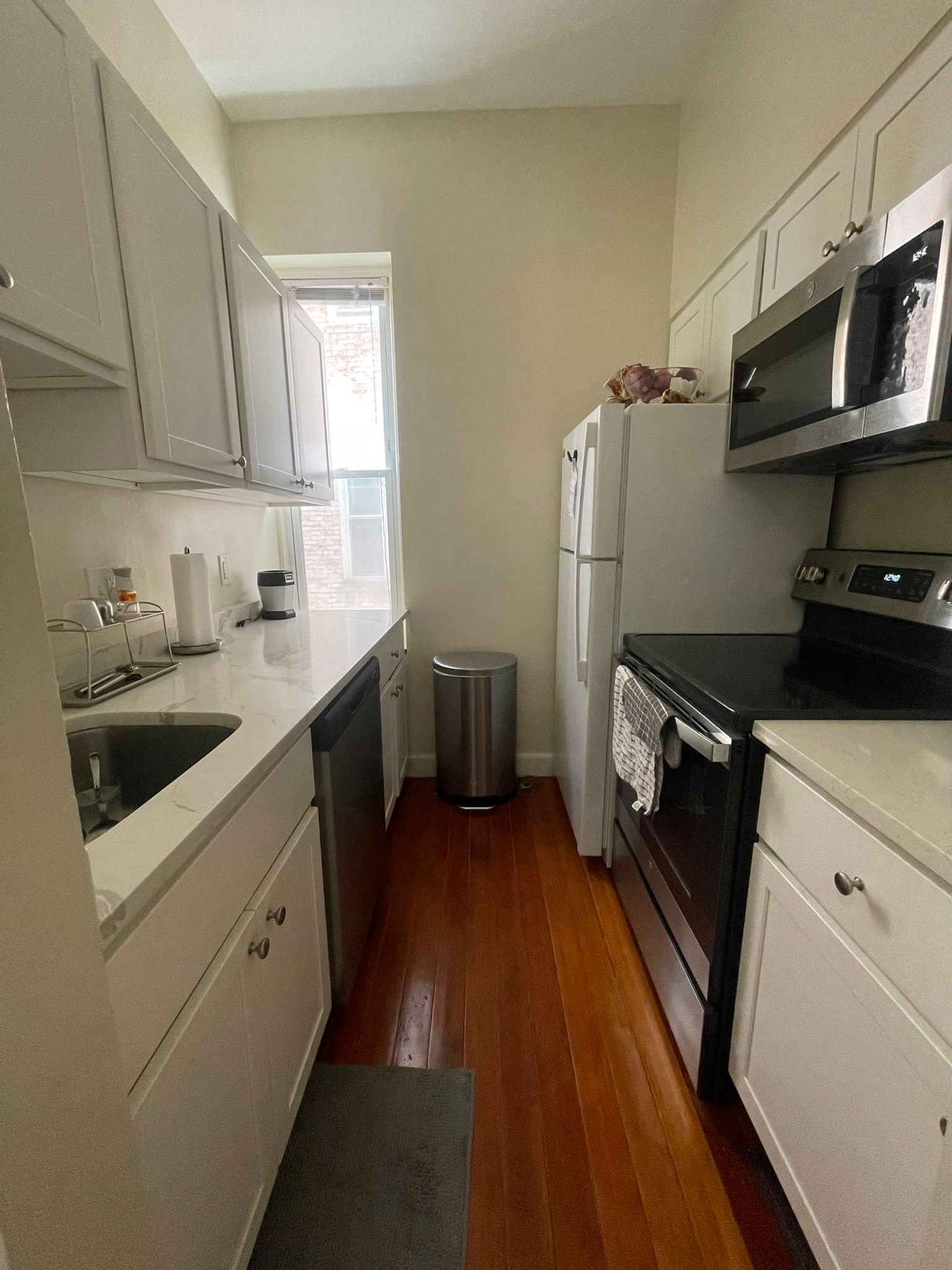 1477 Beacon St, Washington Square