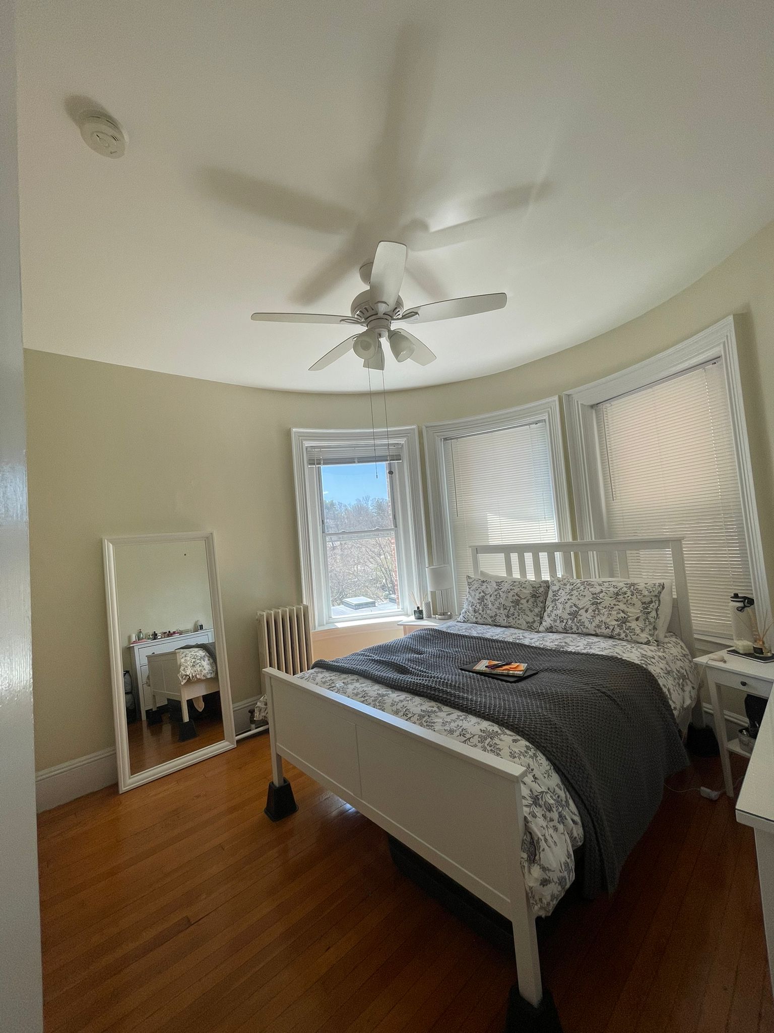 1477 Beacon St, Washington Square