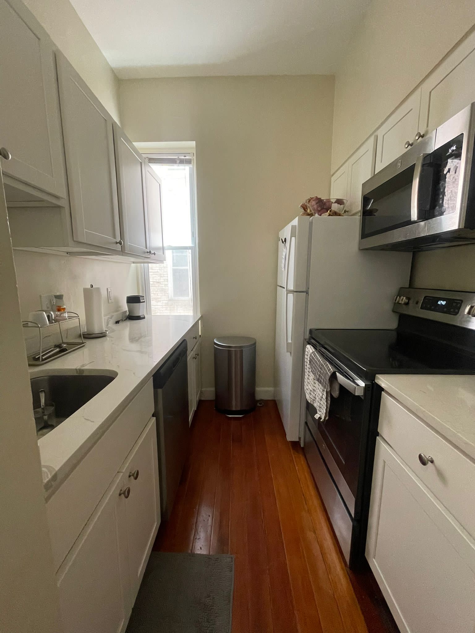 1477 Beacon St, Washington Square