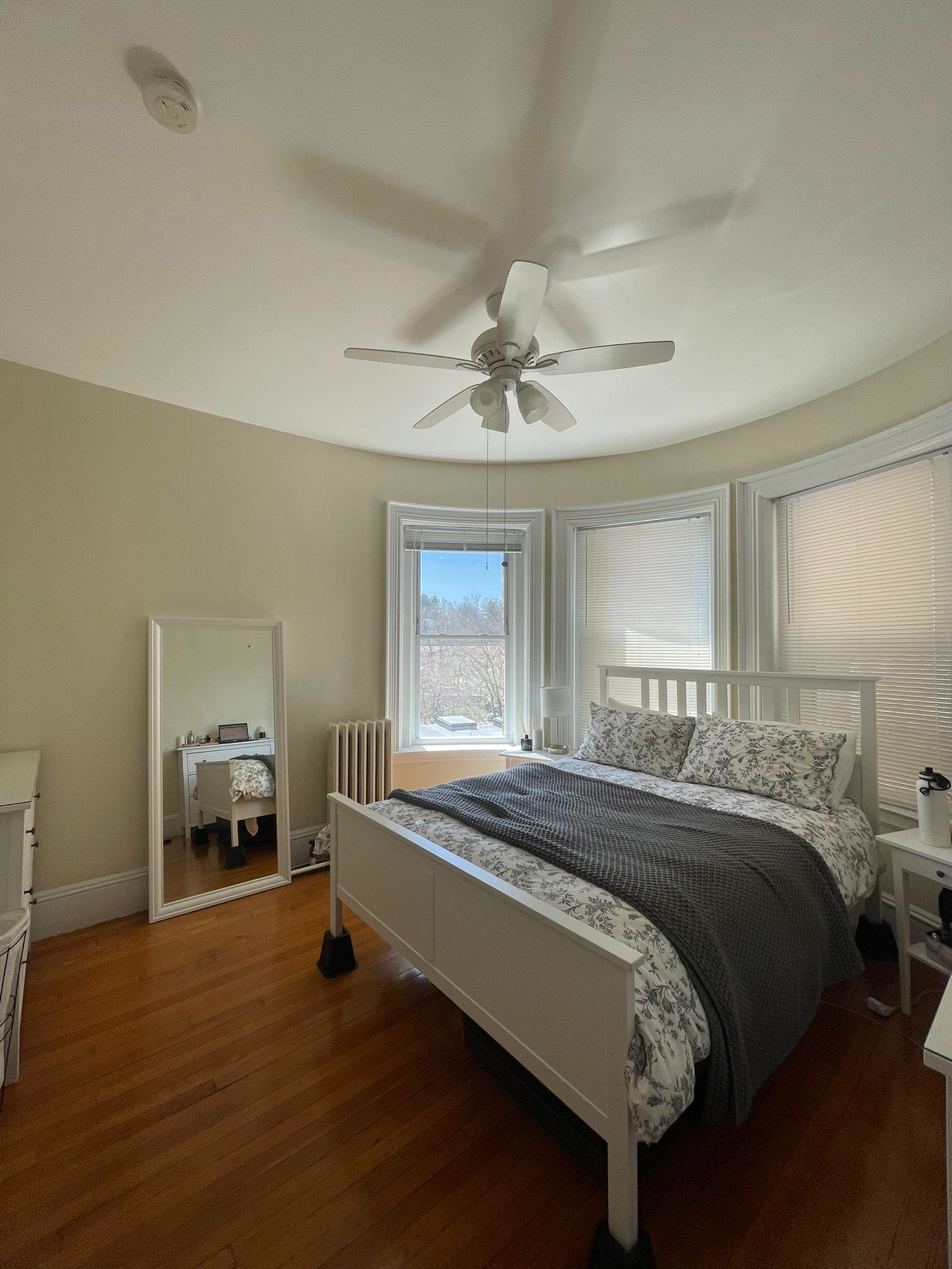 1477 Beacon St, Washington Square