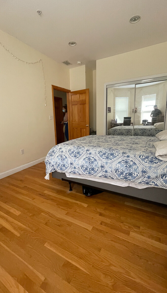 1801 Beacon St, Washington Square