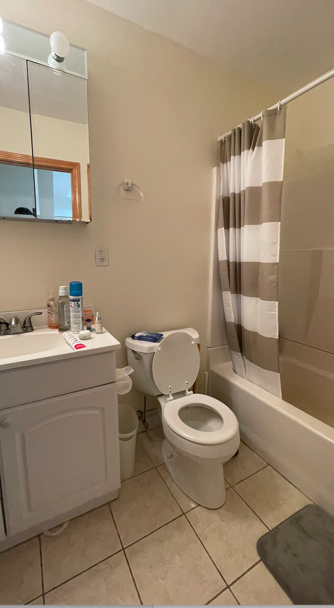 1801 Beacon St, Washington Square