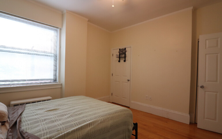 1100 Beacon St, Coolidge Corner