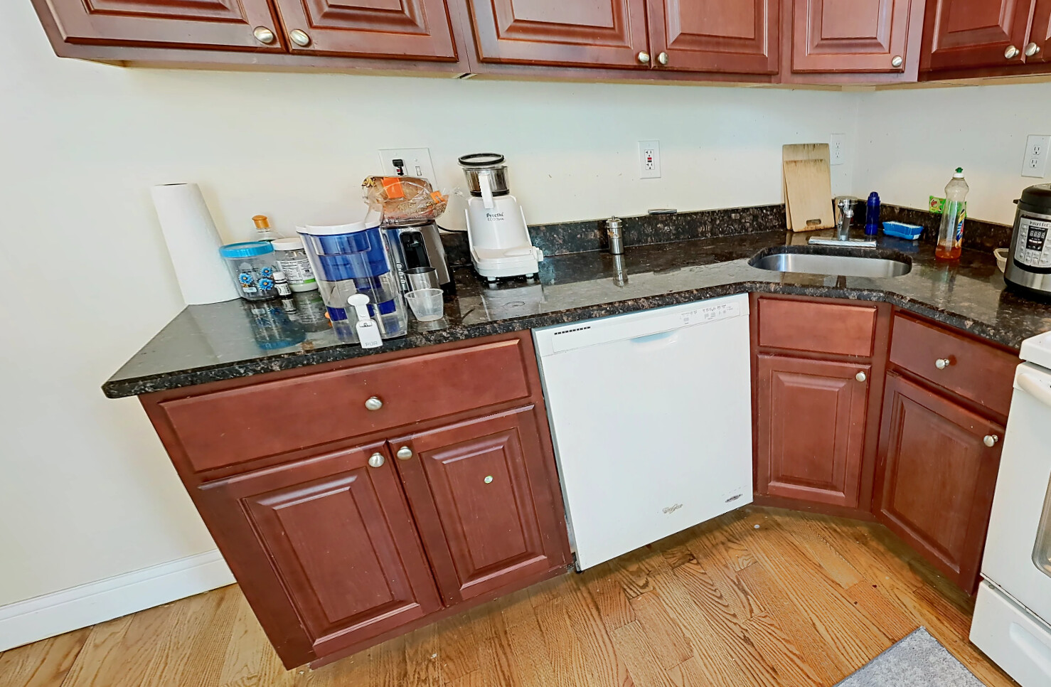 14 Leverett St, Brookline Hills