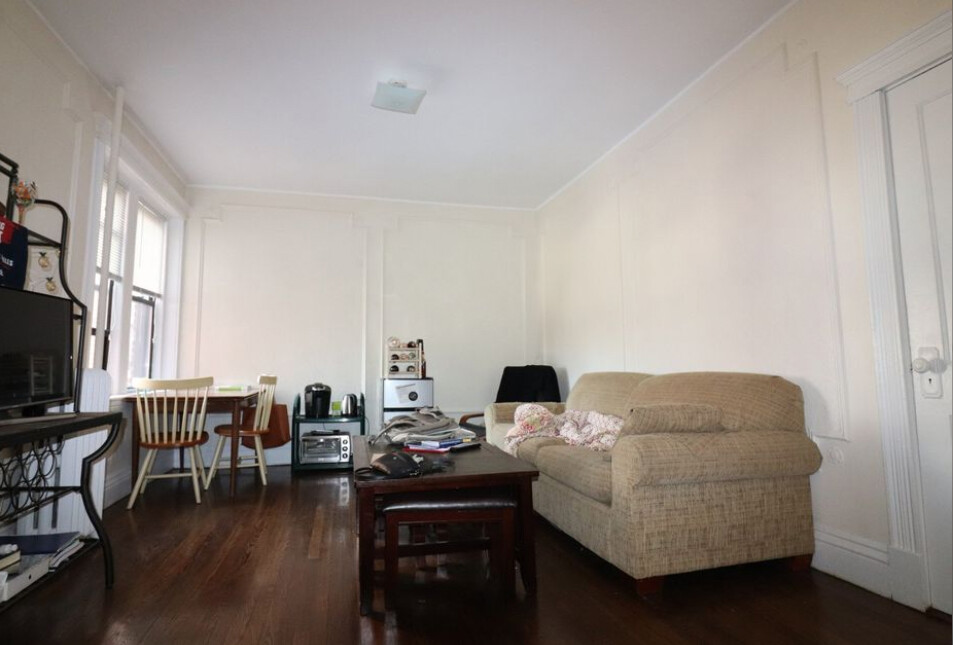 1961 Commonwealth Ave, Brighton