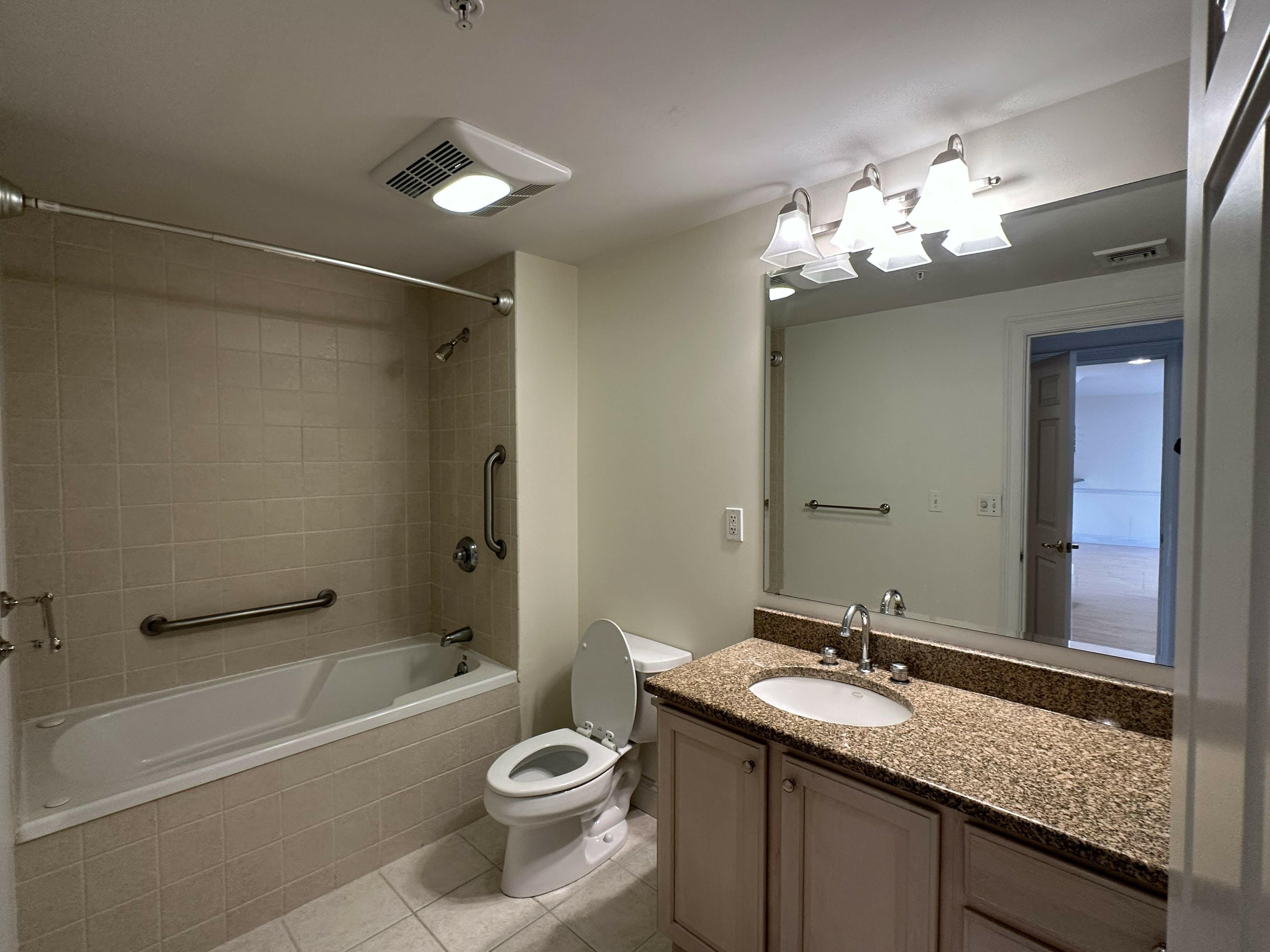 121 Centre St, North Brookline