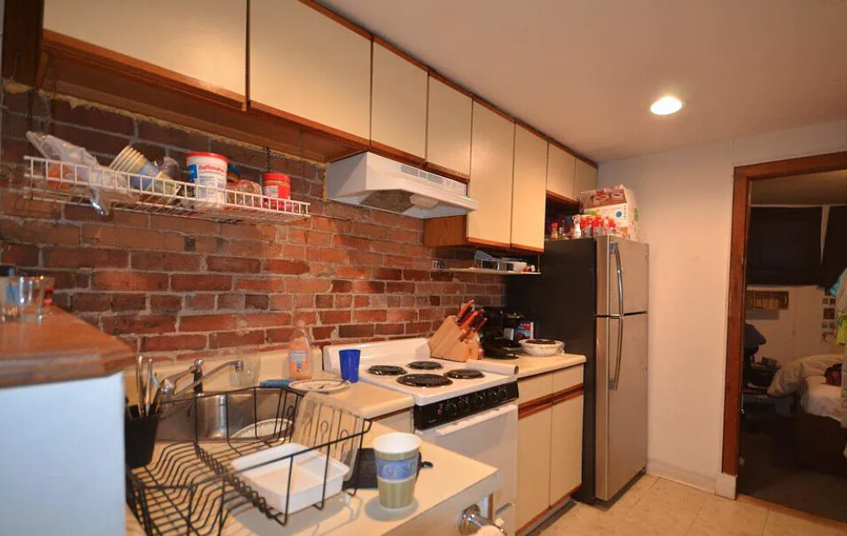 218 Hemenway St, Fenway