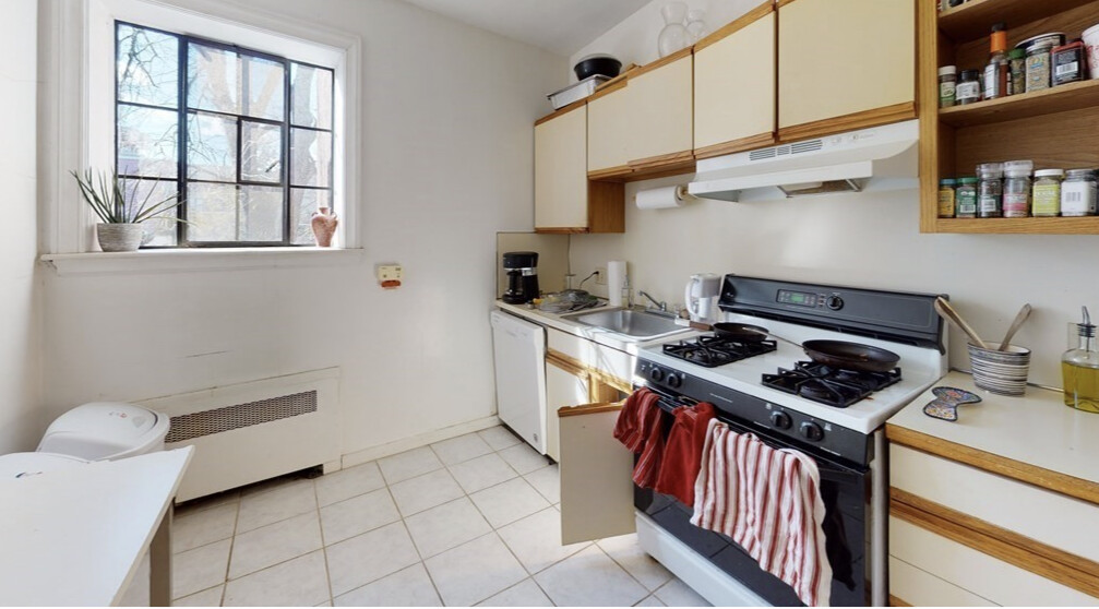 102 Sewall Ave, Coolidge Corner