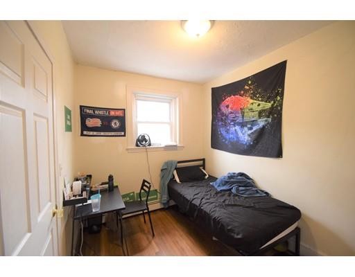 73 Thatcher St, Coolidge Corner