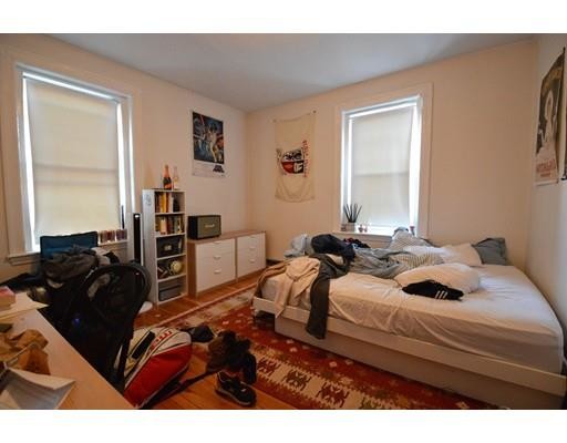 73 Thatcher St, Coolidge Corner