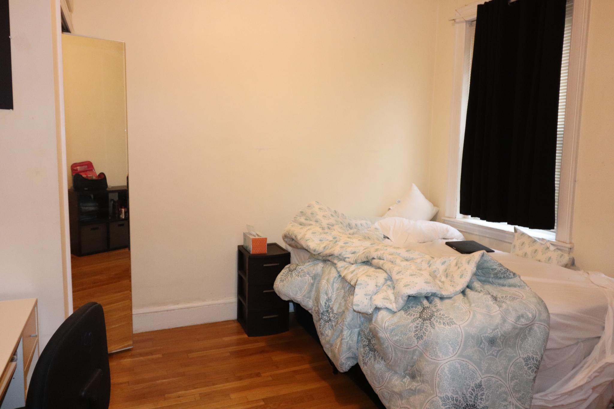 73 Thatcher St, Longwood