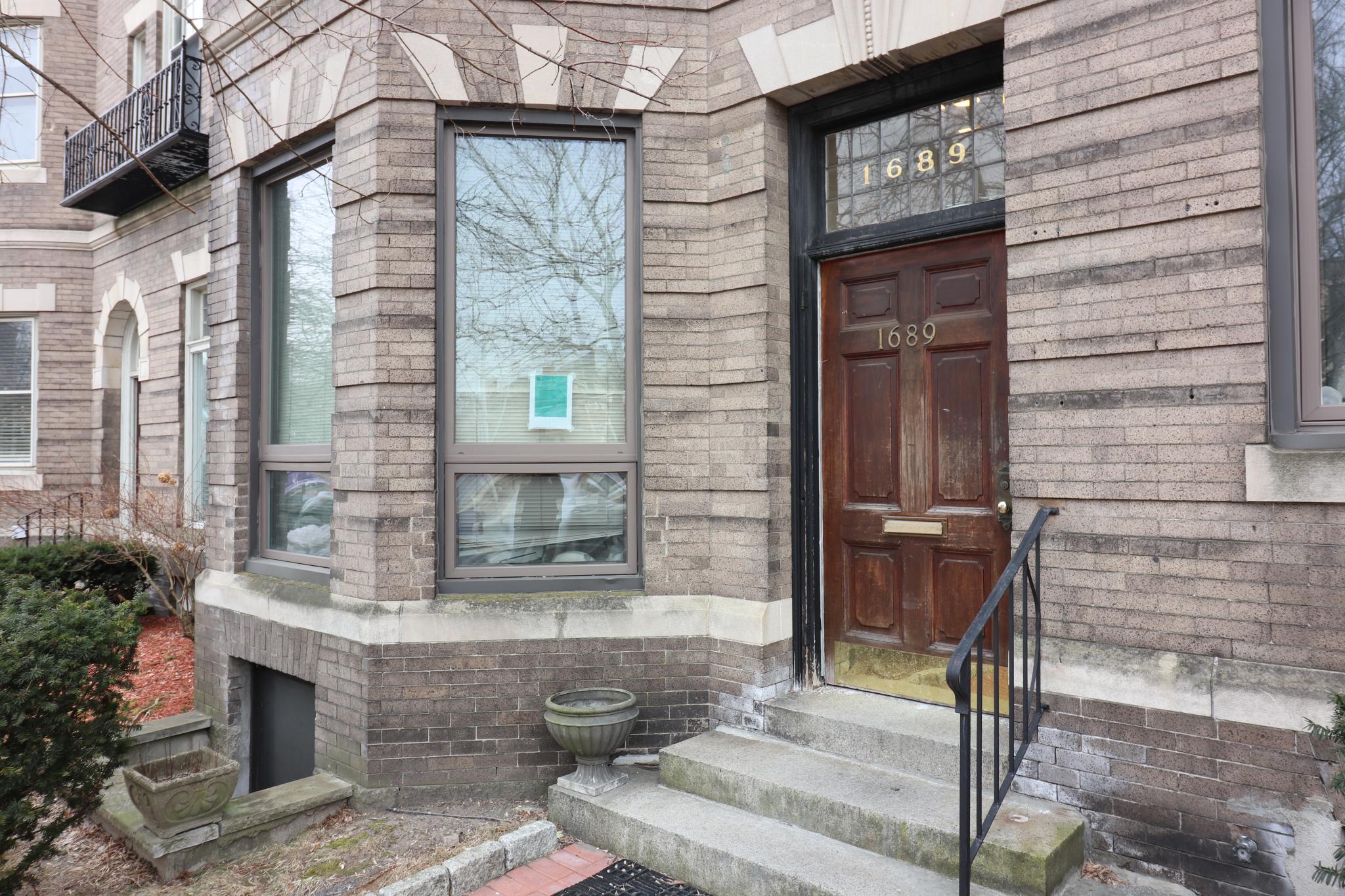 1689 Beacon St, Washington Square