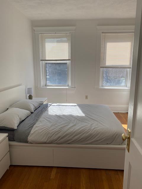 111 Queensberry St, Fenway