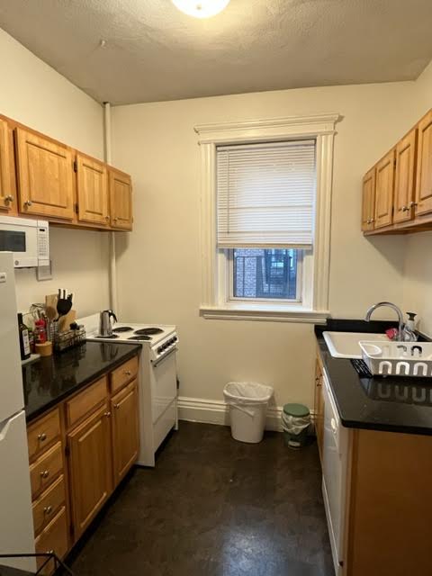 111 Queensberry St, Fenway