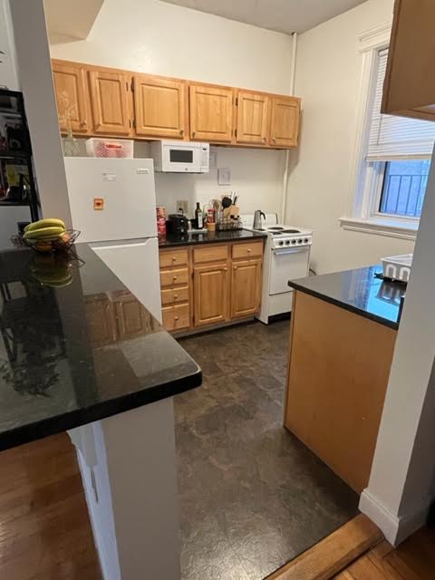 111 Queensberry St, Fenway