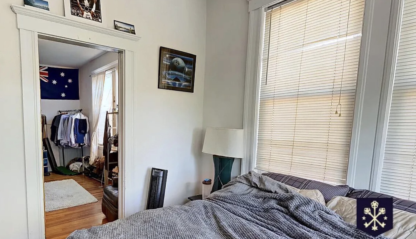 277 Mason Ter, Coolidge Corner