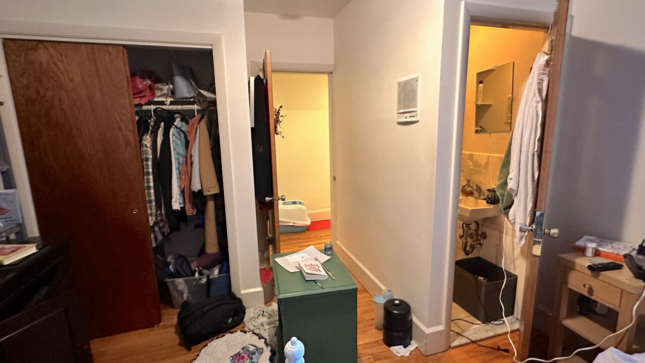 12 Dean Rd, Washington Square