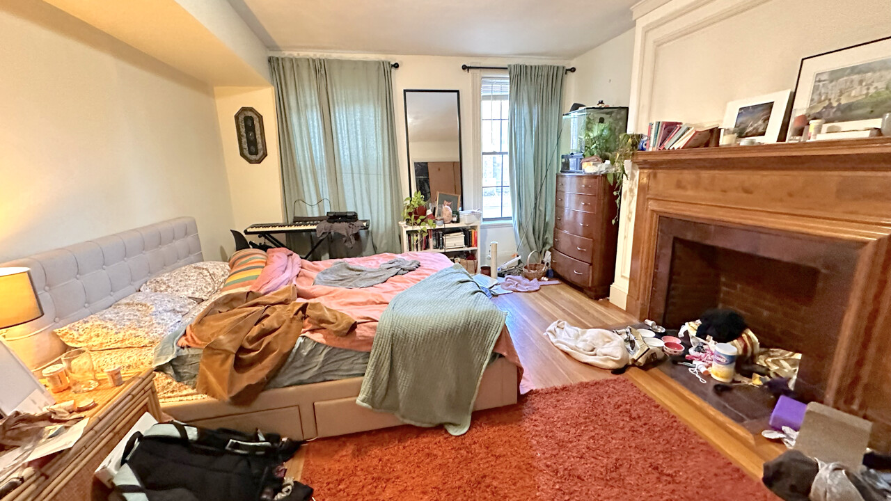 12 Dean Rd, Washington Square