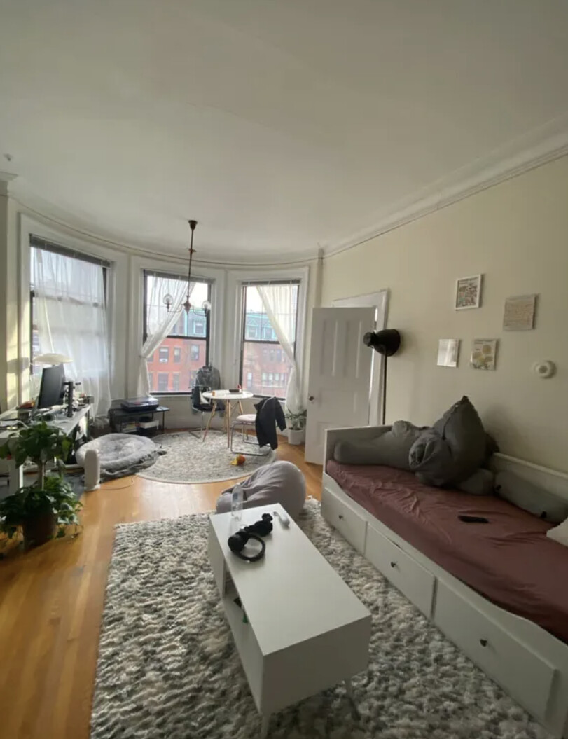 464 Beacon St, Back Bay