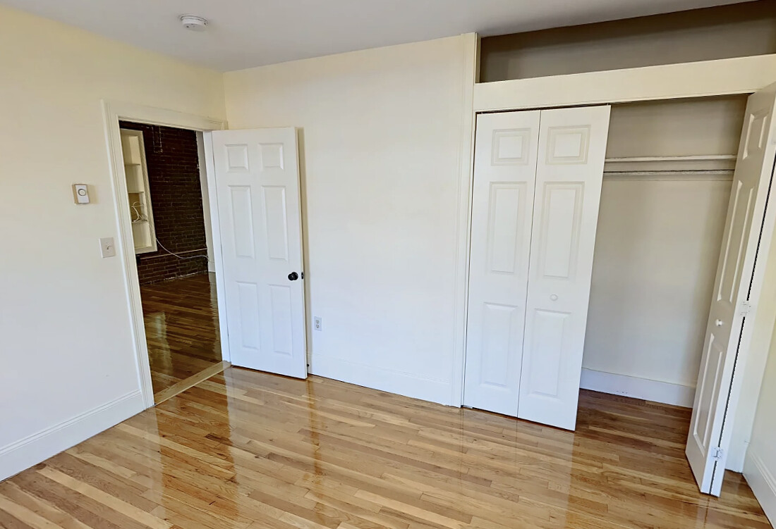 88 West Cedar St, Beacon Hill