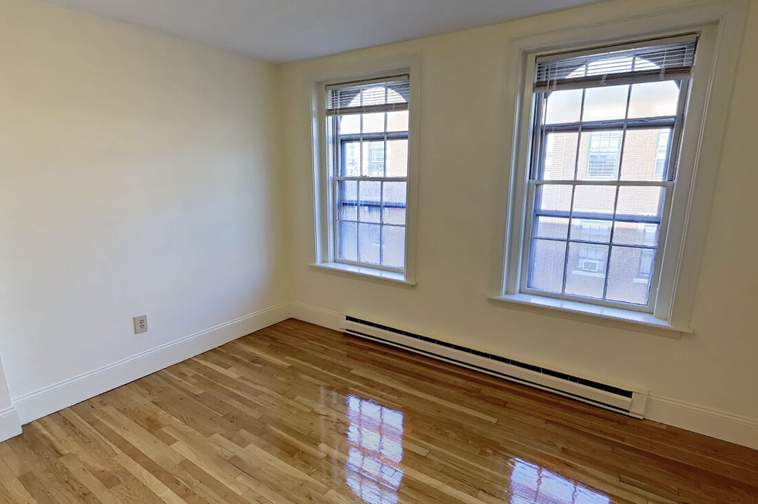 88 West Cedar St, Beacon Hill