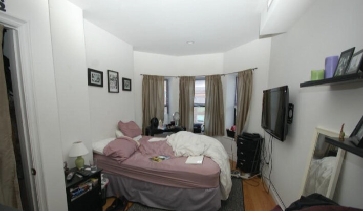 64 Louis Prang St, Fenway